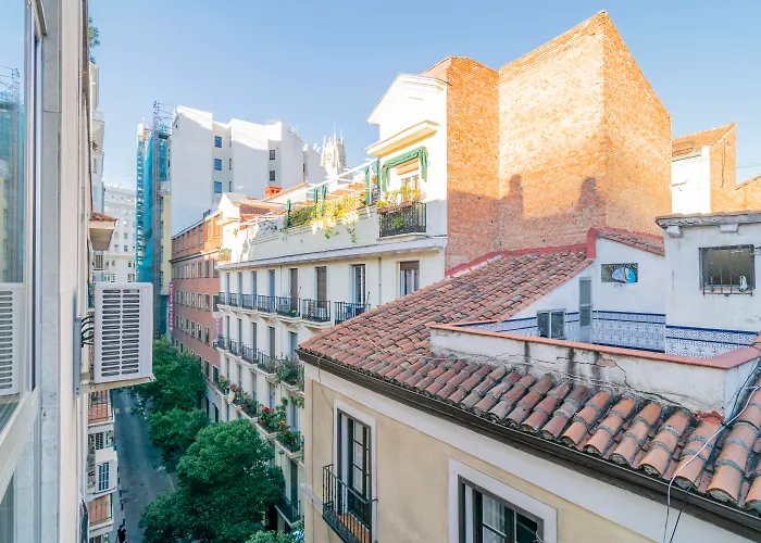 Far Home Gran Via Madrid
